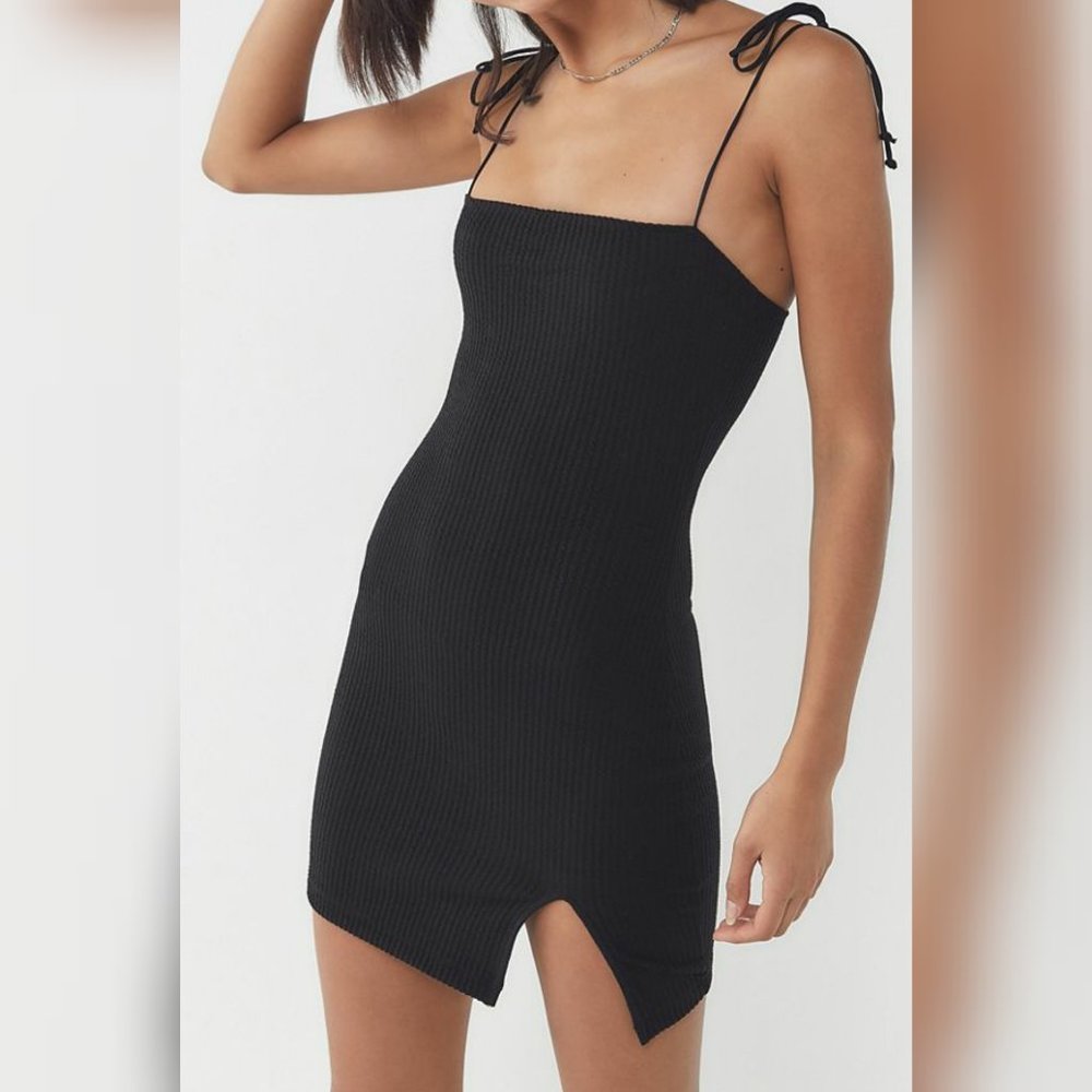Motel Verso Tie-Shoulder Mini Dress
